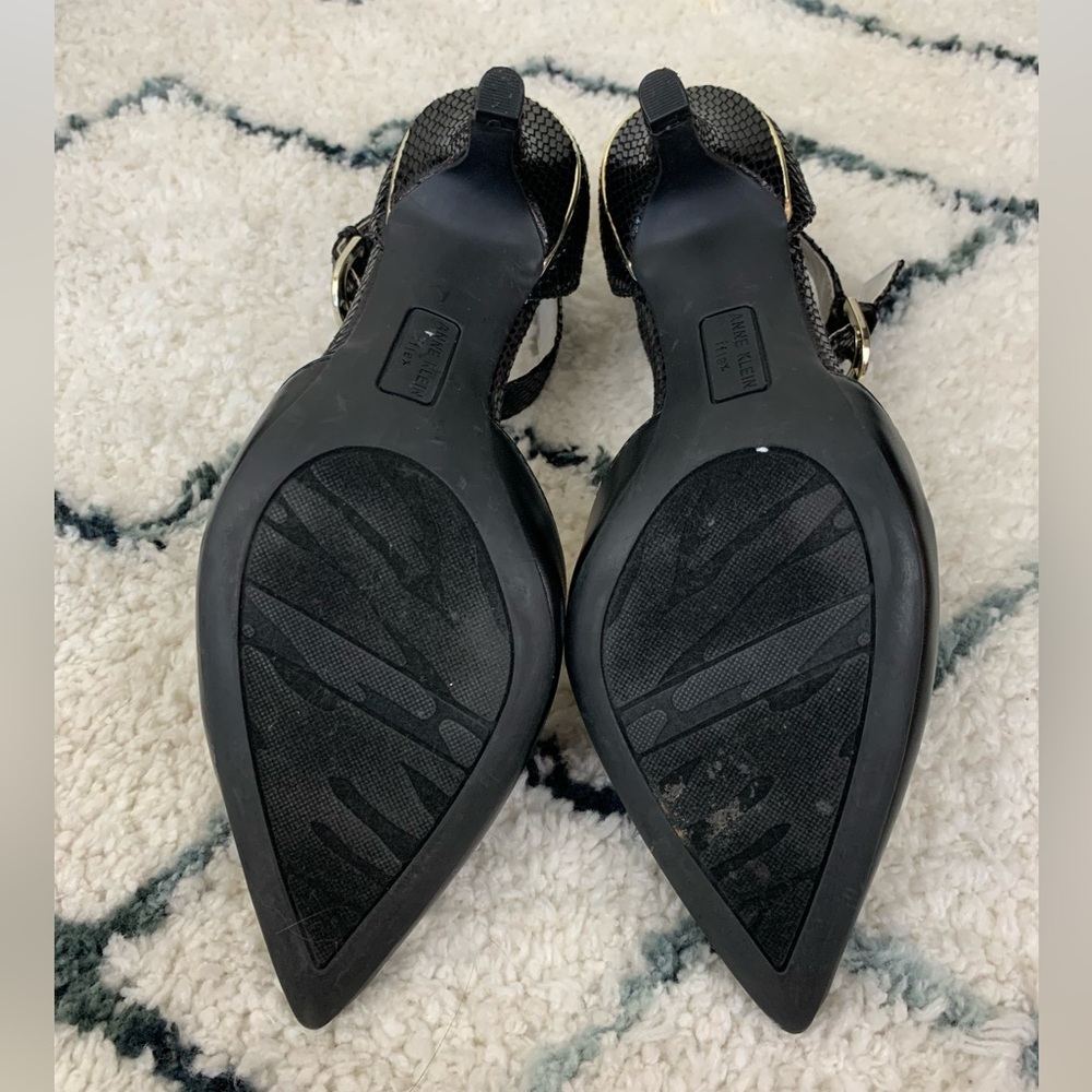 Anne Klein Fayza 2 Black Pointed-Toe Ankle Strap Kitten Heel Pumps - Picture 4 of 14